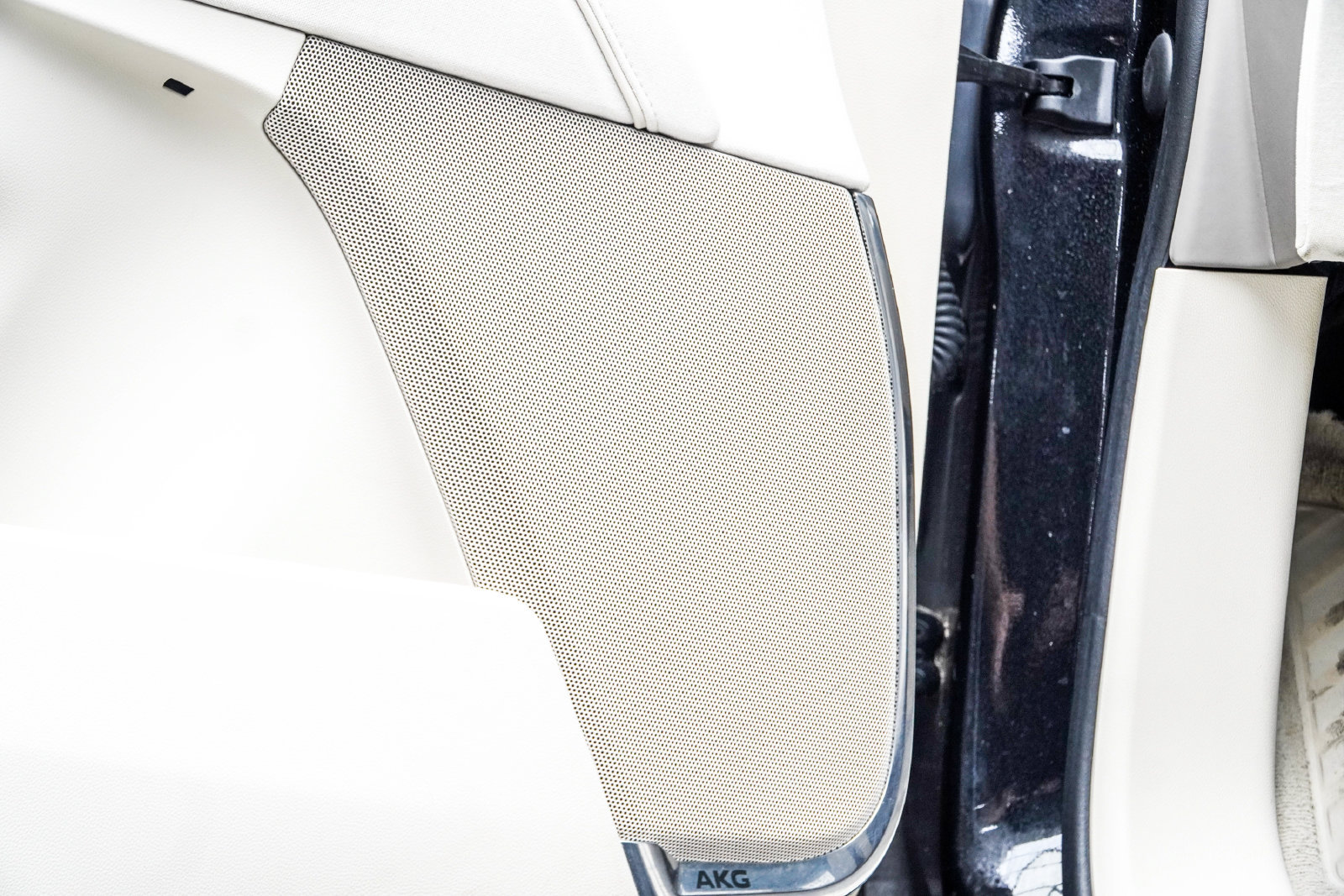 Used 2022 Cadillac Escalade Premium Luxury Platinum w/ LPO, Radiant Package AWD/4WD image 41