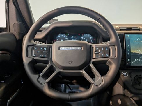 New 2026 Land Rover Defender 130 X-Dynamic SE image 15