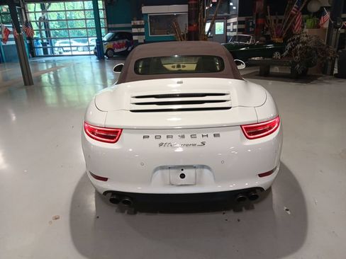 Used 2014 Porsche 911 Carrera S image 9