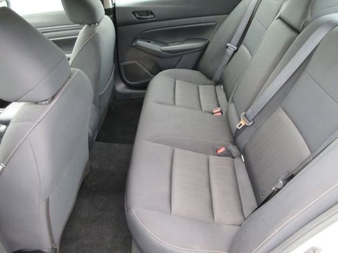 Used 2024 Nissan Altima 2.5 SV FWD image 13