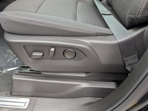 New 2026 Chevrolet Silverado 1500 LT image 17