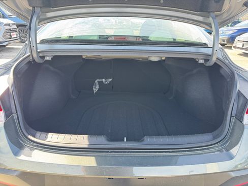 New 2026 Hyundai Elantra Limited image 26