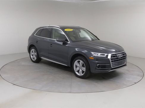 Used 2019 Audi Q5 Prestige w/ Prestige Package image 11