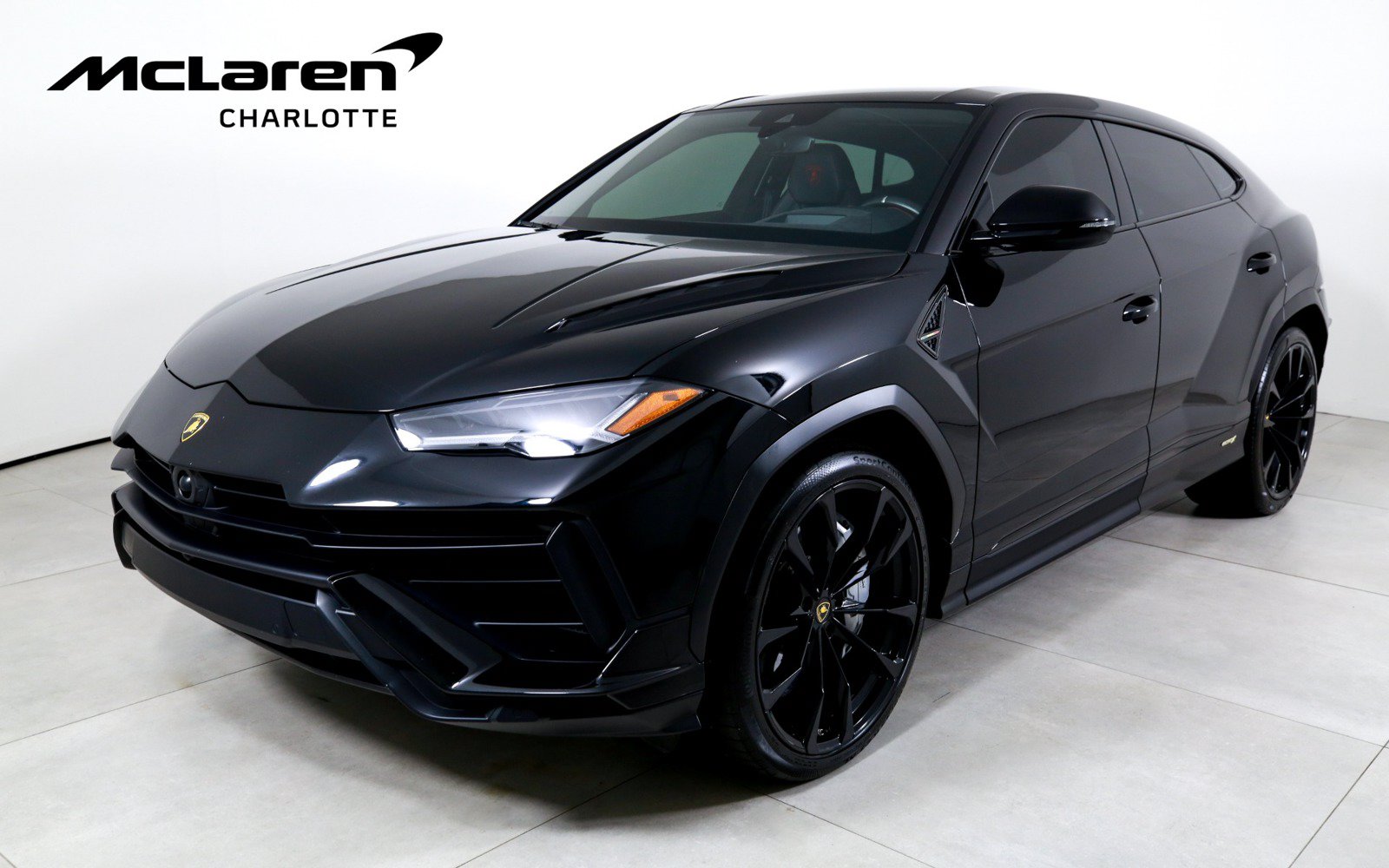 Used 2024 Lamborghini Urus S AWD/4WD image 1