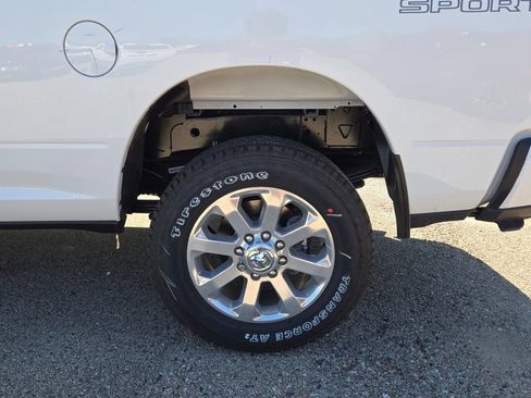 New 2026 RAM 3500 Big Horn AWD/4WD image 17