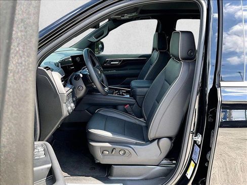 Used 2025 Chevrolet Tahoe Premier w/ Sun And Tow Package AWD/4WD image 27