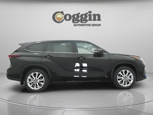 New 2026 Toyota Highlander Limited AWD/4WD image 23