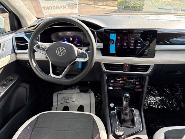 New 2026 Volkswagen Taos SE AWD/4WD image 9