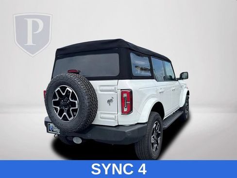 Used 2024 Ford Bronco Outer Banks AWD/4WD image 9