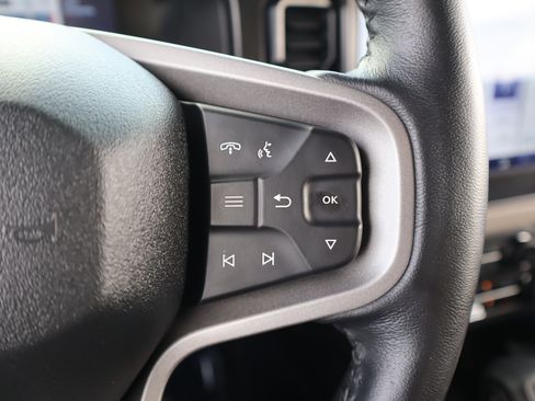 Used 2023 Ford Bronco Wildtrak image 23