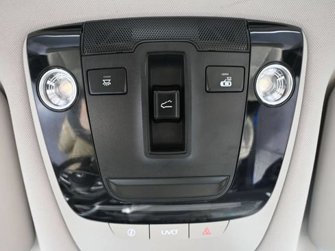 Used 2021 Kia Seltos SX w/ SX Sunroof Package AWD/4WD image 36