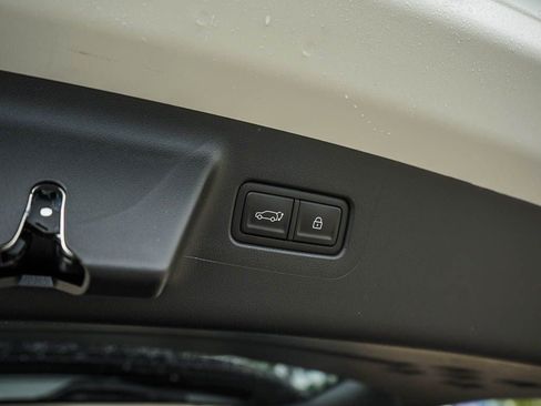 New 2026 Hyundai Santa Fe SE image 9