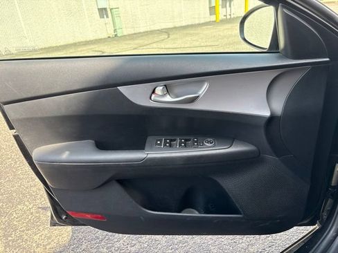 Used 2024 Kia Forte LXS FWD image 21