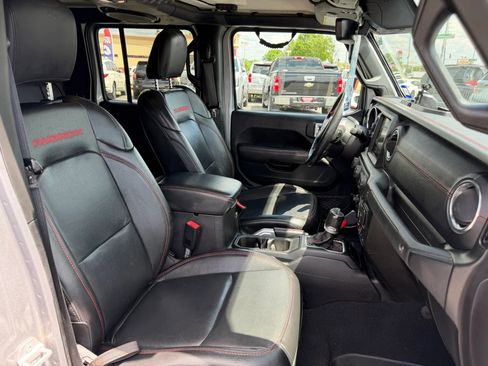 Used 2020 Jeep Gladiator Rubicon AWD/4WD image 23