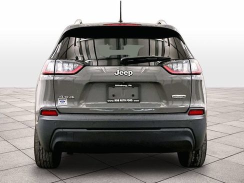 Used 2020 Jeep Cherokee Latitude Plus w/ Cold Weather Group AWD/4WD image 4