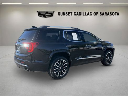 Used 2020 GMC Acadia Denali w/ Technology Package image 3