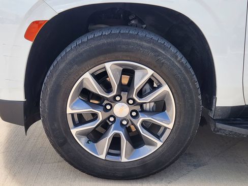 Used 2024 Chevrolet Tahoe LS w/ Driver Alert Package RWD image 11