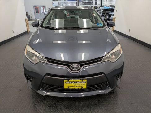 Used 2016 Toyota Corolla LE image 2