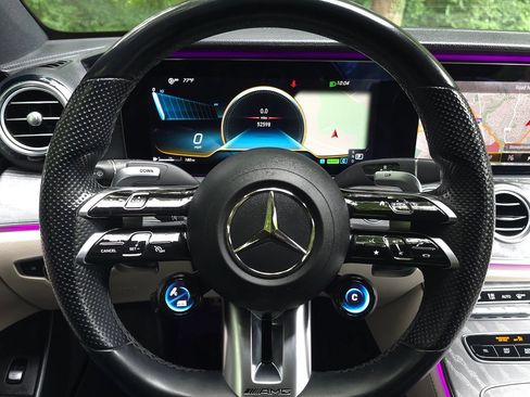 Used 2021 Mercedes-Benz E 53 AMG 4MATIC Sedan image 31