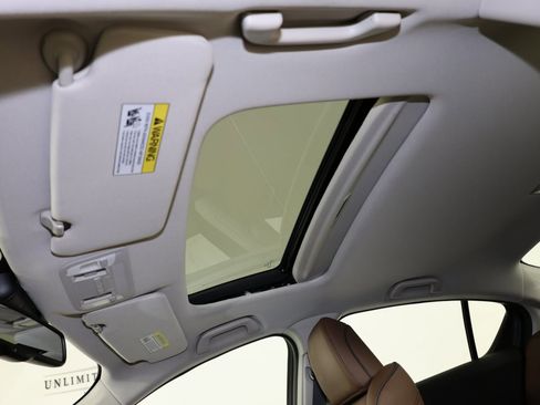 Used 2022 Acura ILX w/ Premium Package image 12