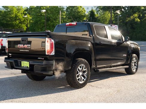 Used 2021 GMC Canyon AT4 w/ Driver Alert Package AWD/4WD image 8