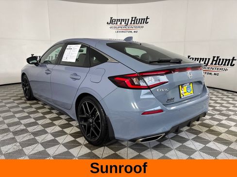 Used 2023 Honda Civic Sport Touring image 8