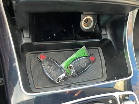 Used 2015 Mercedes-Benz C 300 4MATIC Sedan image 32