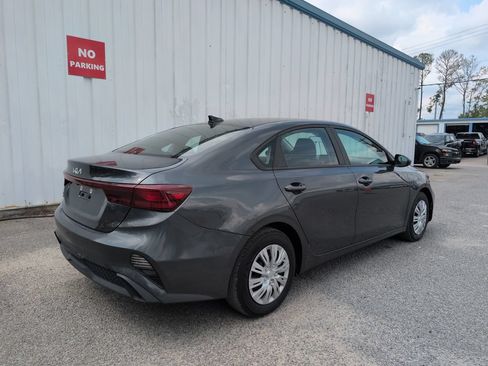 Used 2023 Kia Forte LX FWD image 8