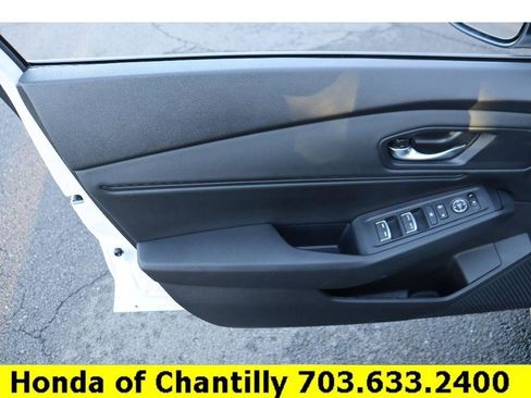 Certified 2025 Honda Accord SE image 22