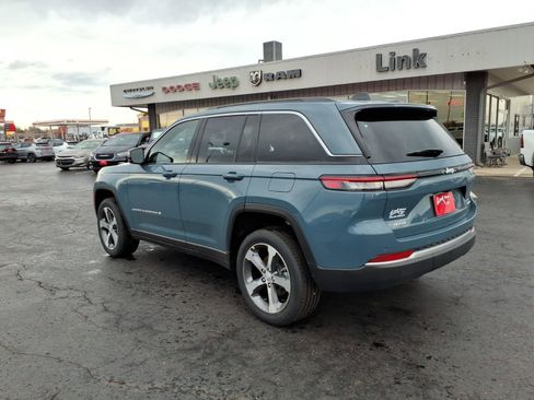 New 2026 Jeep Grand Cherokee Limited AWD/4WD image 2