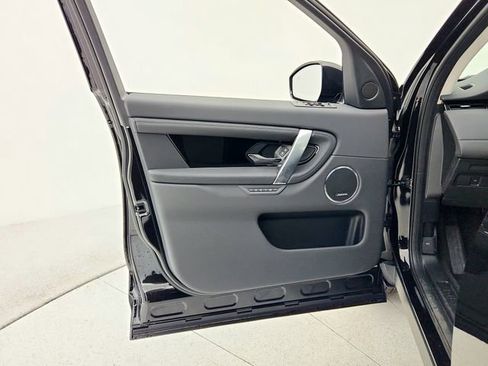 Certified 2025 Land Rover Discovery Sport S image 28