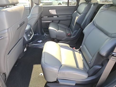 New 2026 Ford Expedition Active RWD image 13