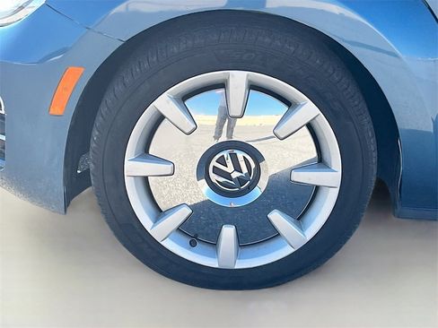 Used 2019 Volkswagen Beetle 2.0T SE w/ SE Premium Package image 31