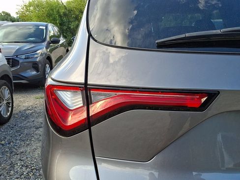 Used 2022 Acura MDX SH-AWD image 8