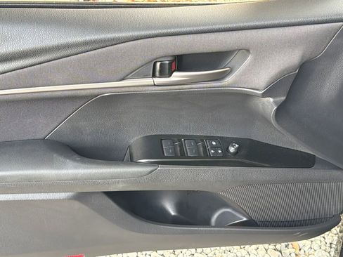 Used 2025 Toyota Camry LE w/ Convenience Package image 3