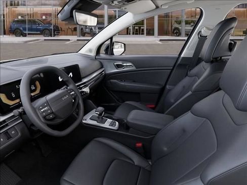 Certified 2026 Kia Sportage EX w/ EX Panorama Roof Package FWD image 17
