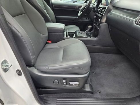 Used 2022 Lexus GX 460 w/ Black Line Special Edition AWD/4WD image 11