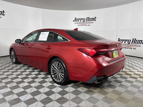 Used 2022 Toyota Avalon Limited w/ Advanced Safety Package FWD image 6