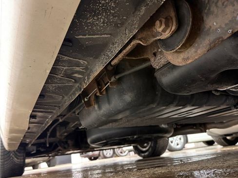 Used 2015 Chrysler Town & Country Touring-L w/ Driver Convenience Group image 22