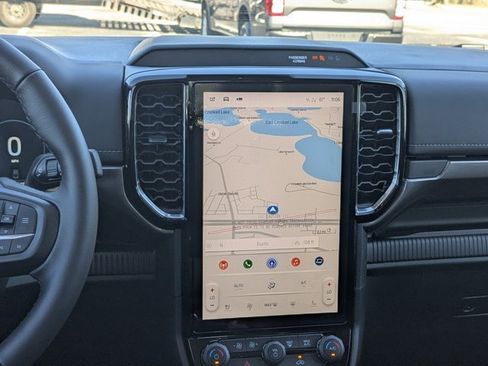 New 2025 Ford Ranger Lariat w/ FX4 Off-Road Package image 18