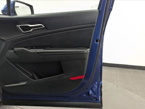Used 2024 Kia Sportage EX FWD image 23