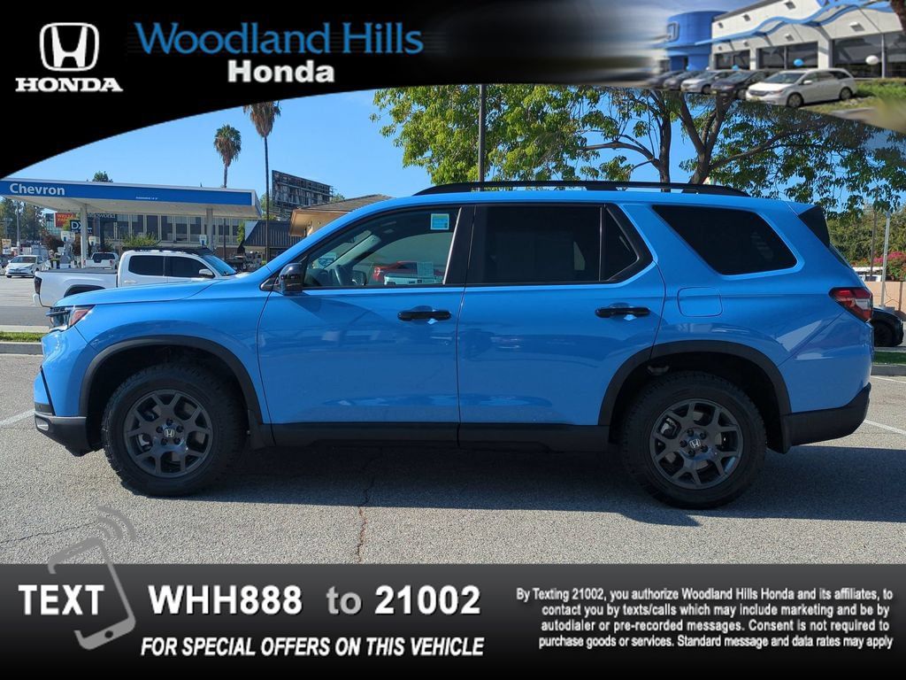 Certified 2024 Honda Pilot TrailSport image 8