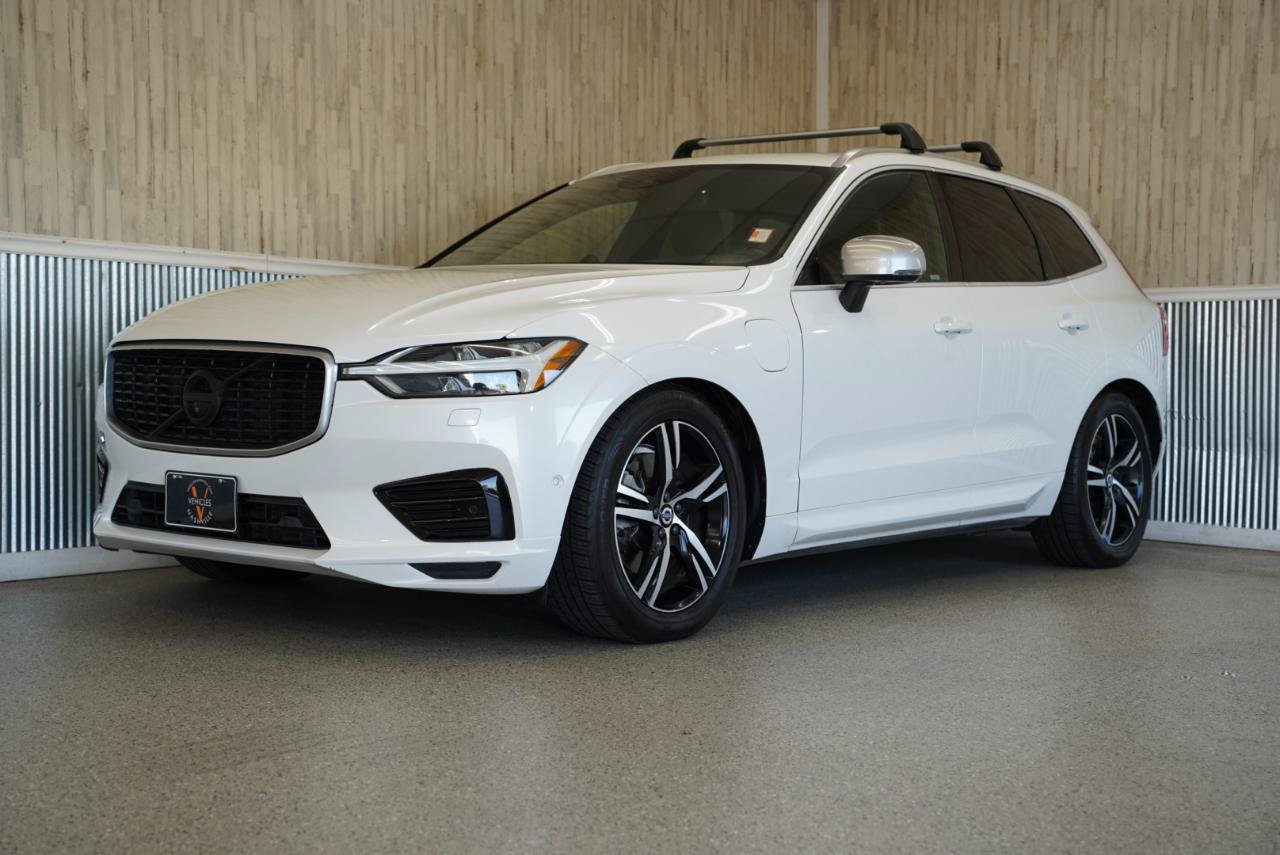Used 2018 Volvo XC60 T8 R-Design w/ Convenience Package AWD/4WD image 4