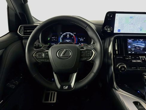 Used 2026 Lexus LX 600 F Sport w/ Accessory Package (2T) AWD/4WD image 24