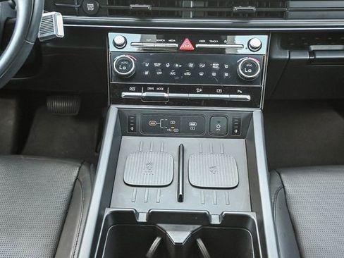 Certified 2025 Hyundai Santa Fe Calligraphy image 17