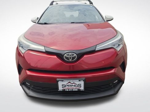Used 2018 Toyota C-HR XLE FWD image 15