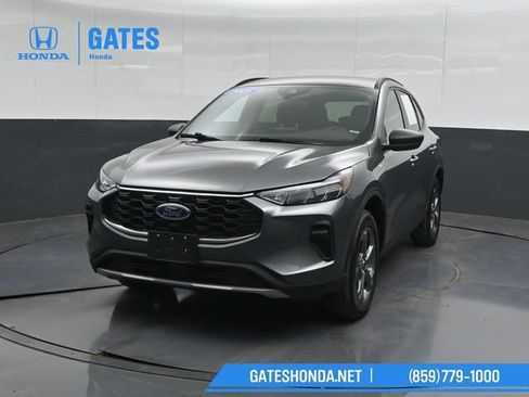 Used 2025 Ford Escape ST-Line AWD/4WD image 5