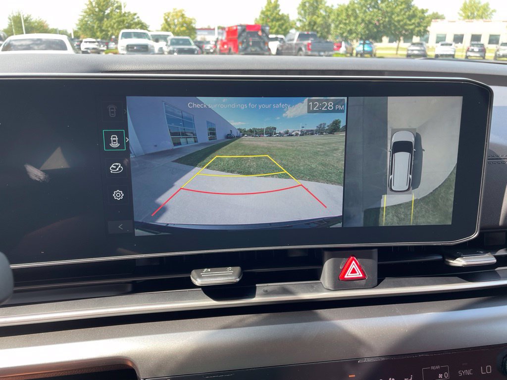 New 2027 Kia Carnival SX FWD image 22
