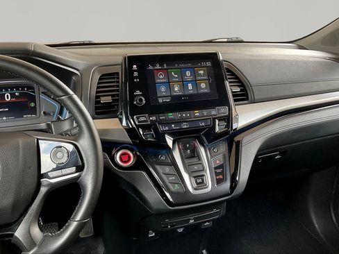 Used 2023 Honda Odyssey Touring image 9