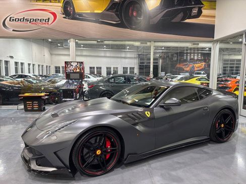 Used 2014 Ferrari F12 Berlinetta image 30